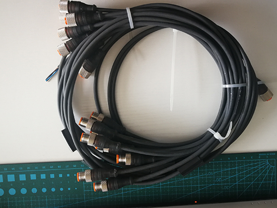 隆堡LUMBERG 連接線